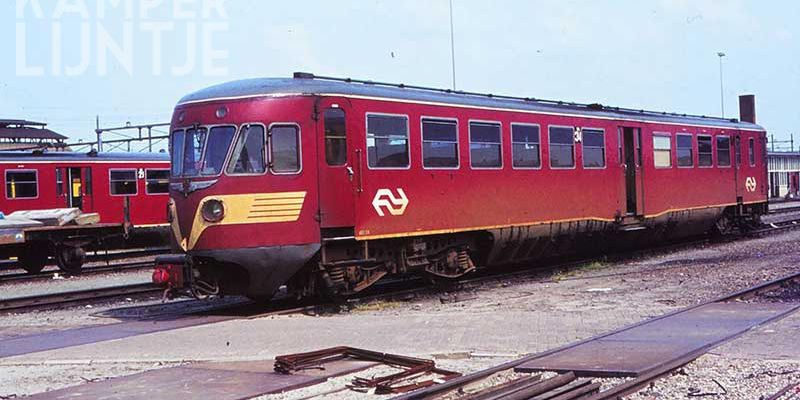 2g. Zwolle 3-7-1983, DE-1 34 , daarachter DE-1 21 (foto R. Maneschijn)