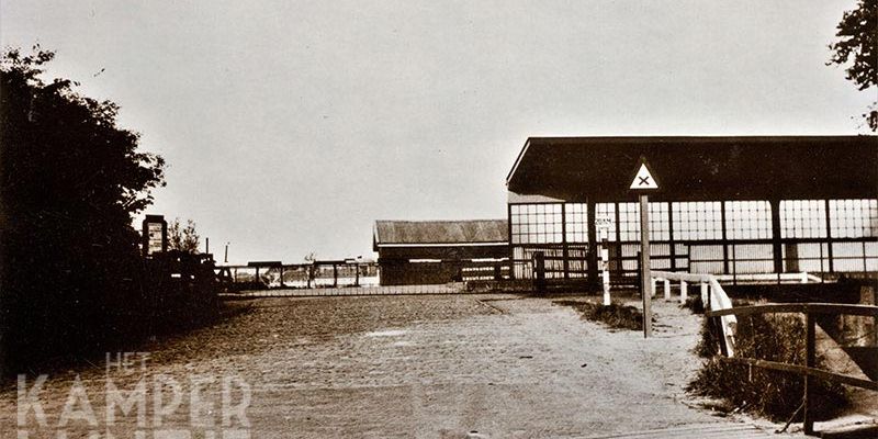 6. Ca. 1930 Overweg naast sluis (coll. K. Haar)