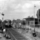 2c. Zwolle Veerallee 22 mei 1969,  DE-2 85 is als trein 8524 uit Kampen komt aan bij halte Veerallee (foto J.G.C. van de Meene)