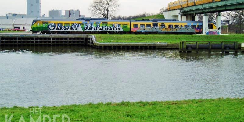 5f. Zwolle 17 februari 2007, Railhopper 2104 met Buffel richting Kampen (foto R. Maneschijn)