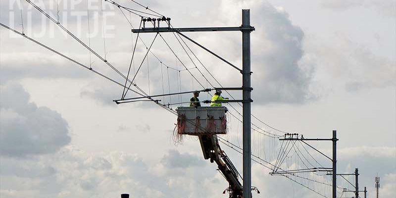 38a. Zwolle Stadshagen 20 augustus 2017, ook op zondag wordt druk aan de bovenleiding gewerkt (foto K. Haar)