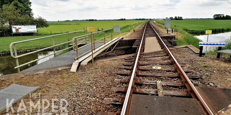 21f. ’s Heerenbroek, 21 mei 2017, het nog ongeschonden oude spoor bij Bisschopswetering (K. Haar)