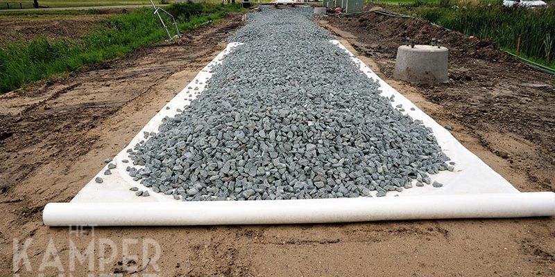 26p. Zwolle 2 juli 2017, overweg Scholtensteeg wordt begrind (foto Kasper Haar)