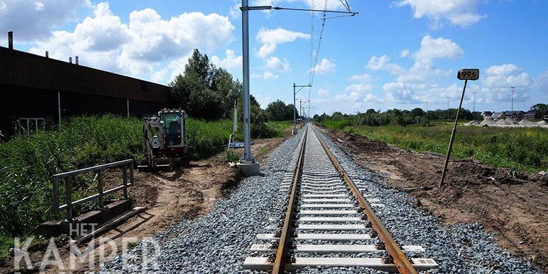 26u. IJsselmuiden 2 juli 2017, spoorlijn onder de draad richting emplacement Kampen (foto K.Haar)