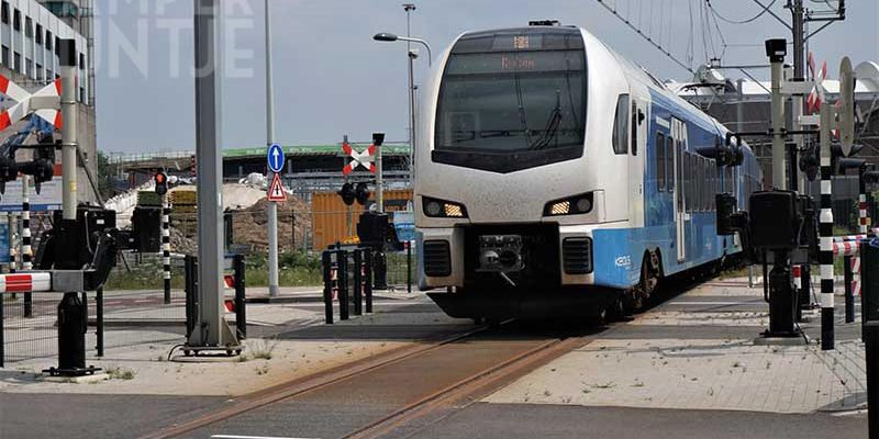 3a. Zwolle Veerallee 10 juni 2018: Zwolle Veerallee 10 juni 2018, Keolis 7308 op weg naar Kampen (foto K. Haar)