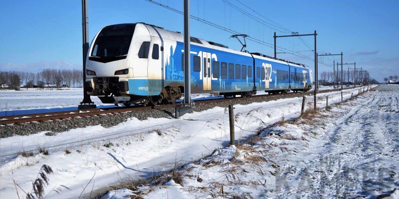 IJsselmuiden 16-2-2021, Keolis 7303 in besneeuwd landschap (foto Kasper Haar)