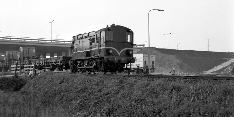 2D. Zwolle 12-5-1969, loc 619 bij overweg Grote Voort (foto Jacob H.S.M. Veen)