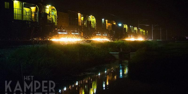 37l. Kampen nacht 16/16 augustus, slijptrein (foto ProRail)